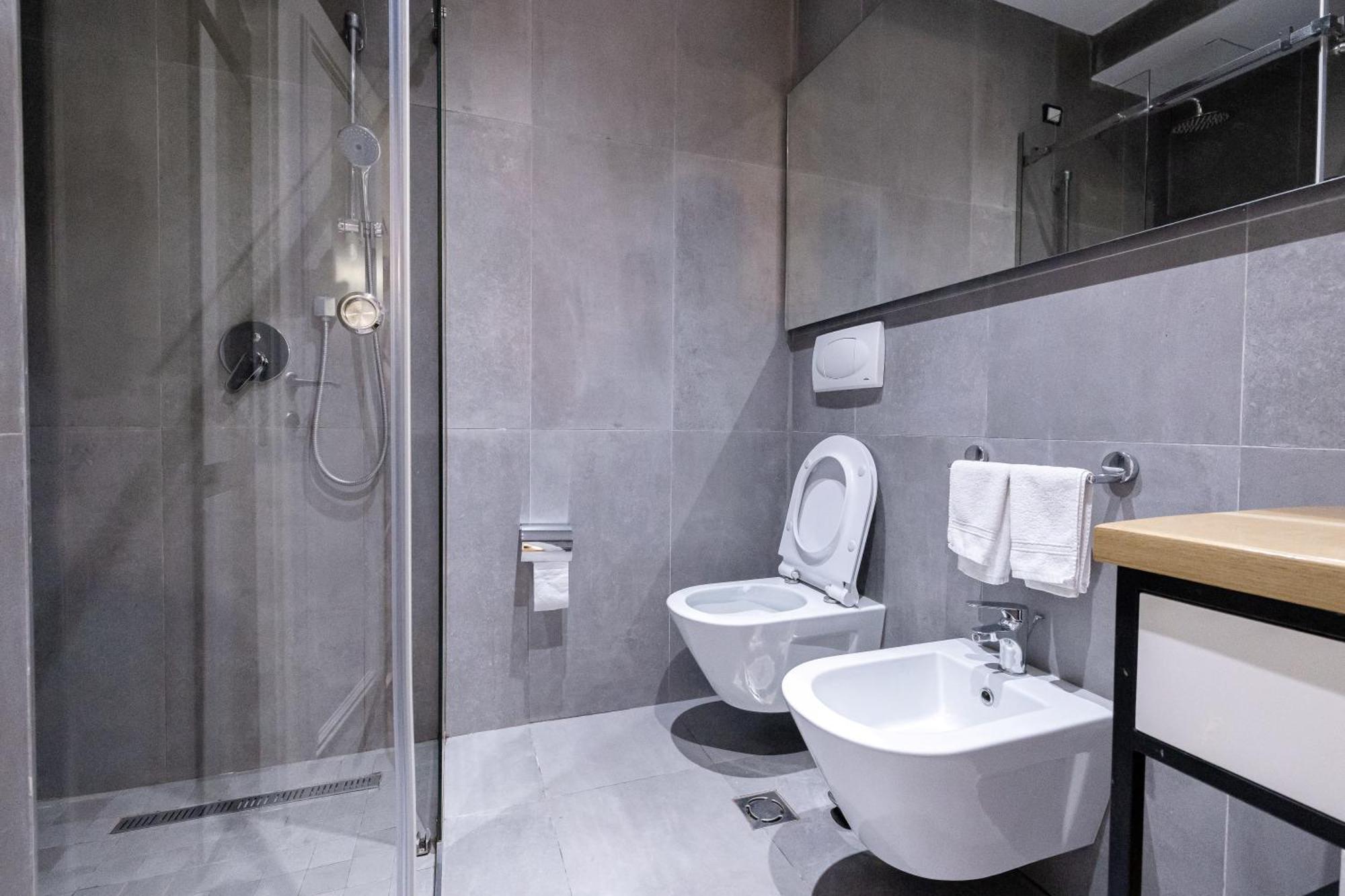 Boutique Hotel Whisky Tirana Quarto foto